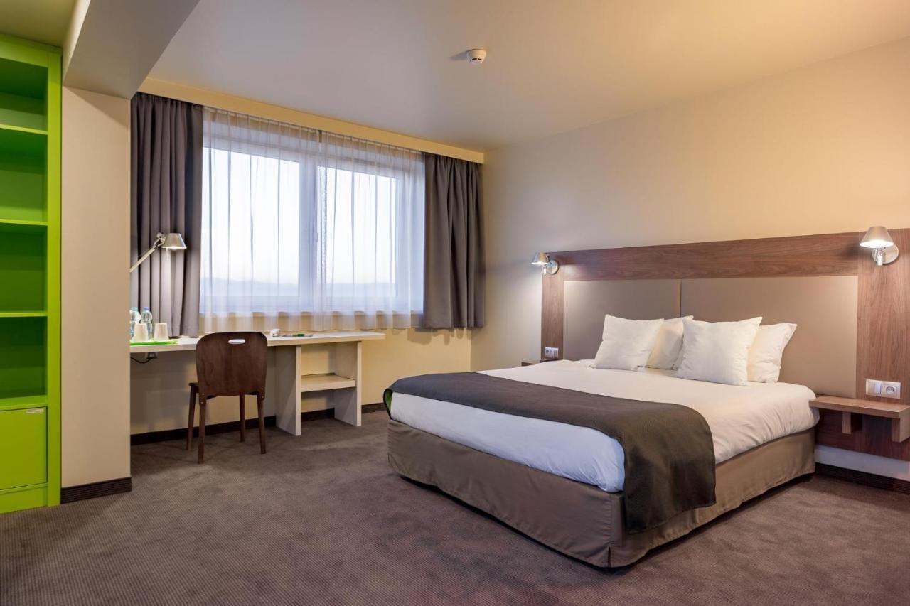 B&B Hotel Nowy Targ Centrum エクステリア 写真