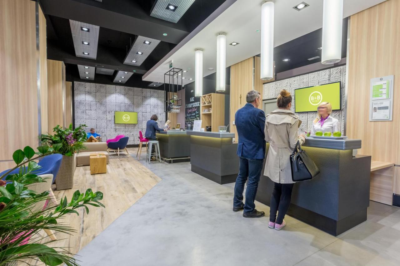 B&B Hotel Nowy Targ Centrum エクステリア 写真